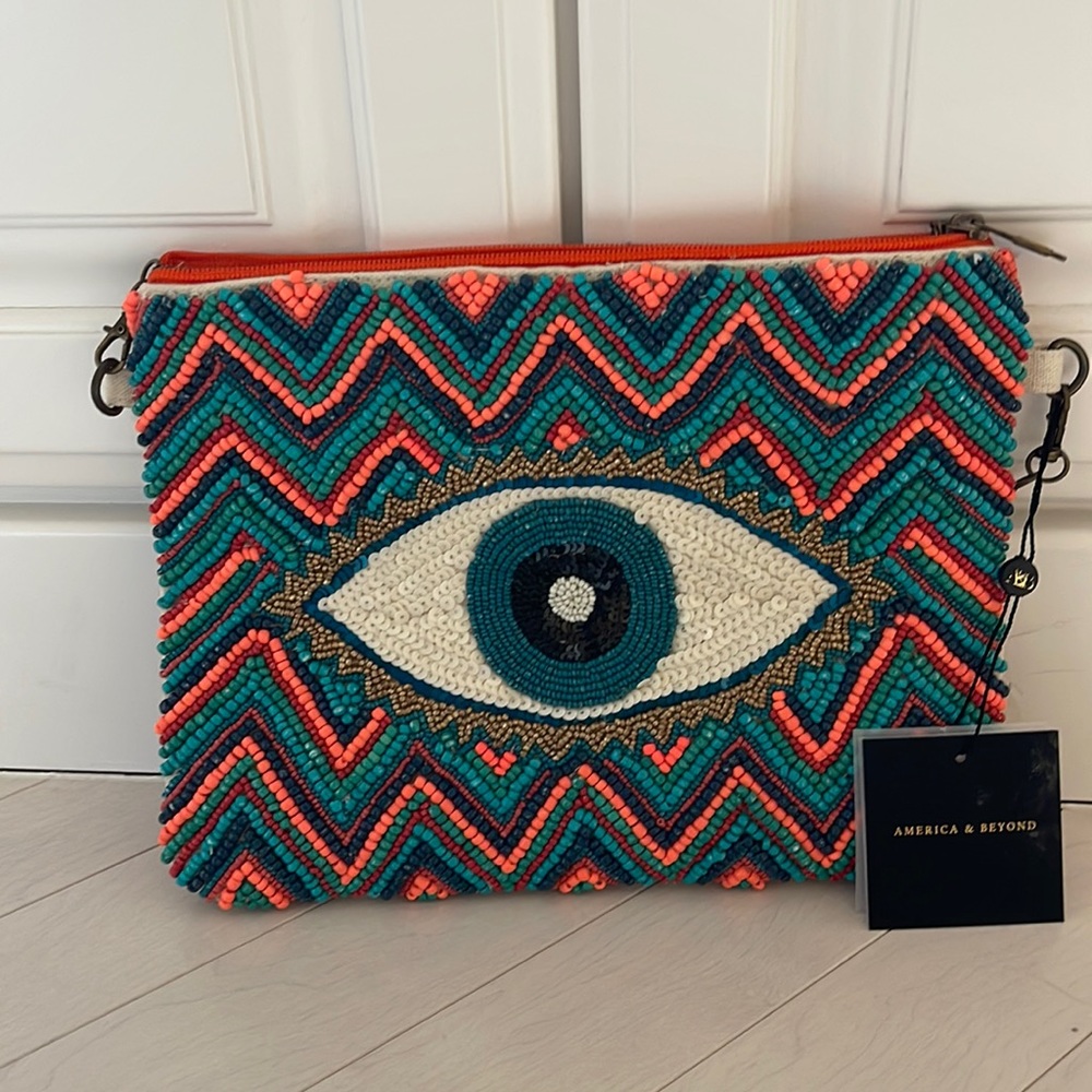 NWT America & Beyond purse
